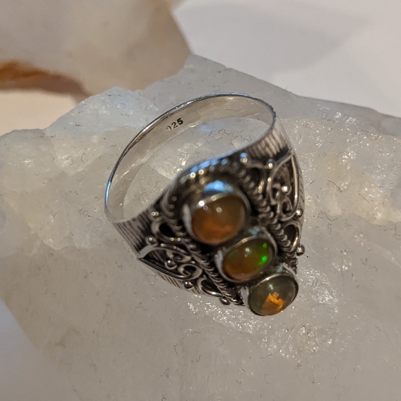 Natural Ethiopian Opal, 925 Silver Ring, Size 8 - Picture 3 of 9